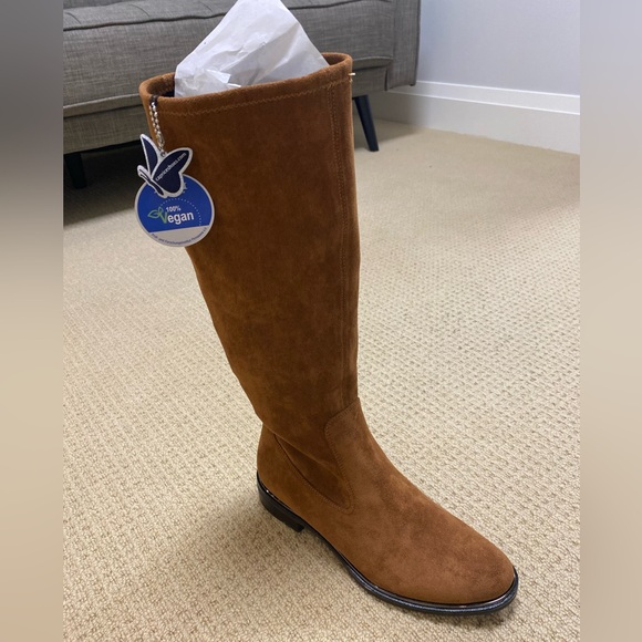Caprice Shoes Vegan Leather stretch knee boot. NWT - Picture 9 of 9